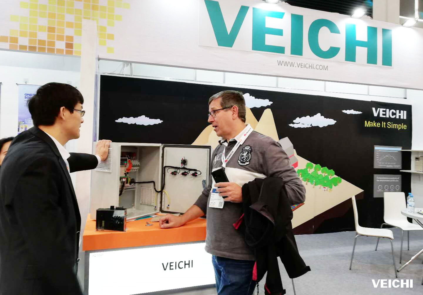 Discuss excellent solutions for photovoltaic products with customers