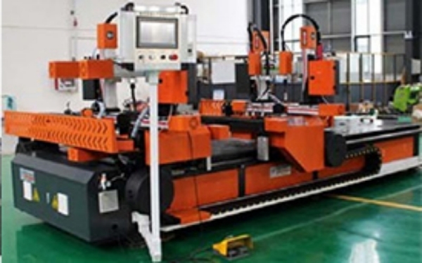 Four-gun Automatic Welding Machine for Angle Iron Flange